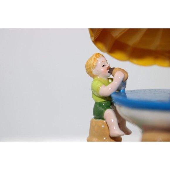 Dept 56 Snow Village - Ice Cream for Everyone, Set of 2 - Picture 4 of 6